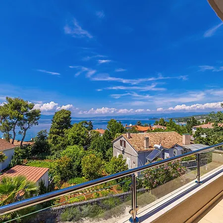 Luxury Penthouse Claudia *
