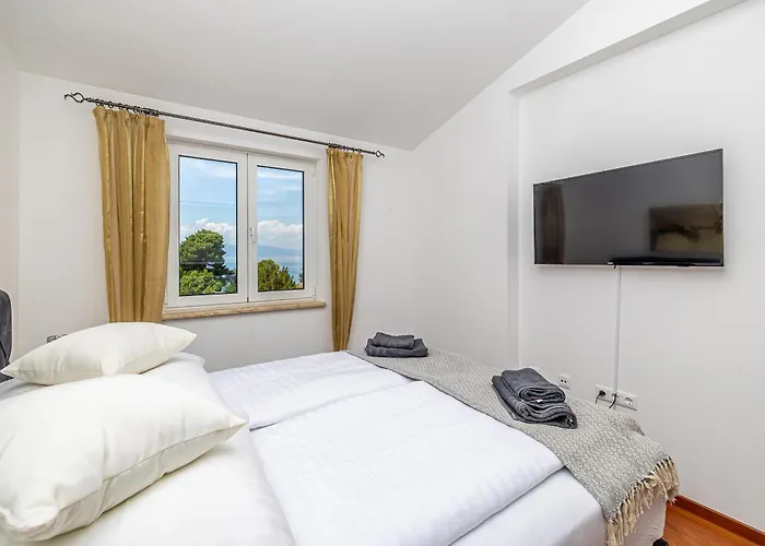 Luxury Penthouse Claudia