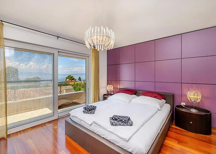 Luxury Penthouse Claudia *